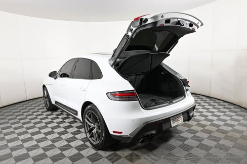 Used 2024 Porsche Macan Turbo image 34
