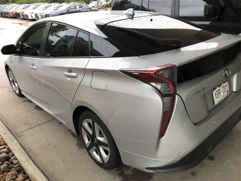 Used 2018 Toyota Prius Three image 2