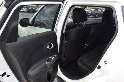 Used 2014 Nissan Juke S image 23