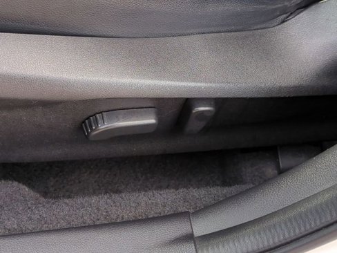 Used 2019 Subaru Crosstrek 2.0i Limited image 15