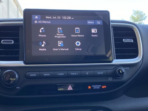 New 2025 Hyundai Venue SE image 16
