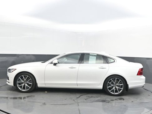 Used 2017 Volvo S90 T5 Momentum w/ Vision Package image 4