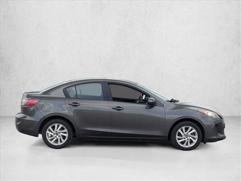 Used 2013 MAZDA MAZDA3 i Touring w/ Preferred Equipment Pkg image 4