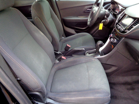 Used 2018 Chevrolet Trax LS image 30