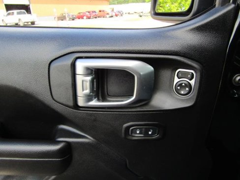 Used 2021 Jeep Wrangler Unlimited Sport w/ Uconnect 4C Nav & Sound Group image 24