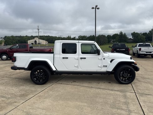 New 2025 Jeep Gladiator Sport image 8