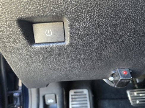 Used 2017 Honda Accord Sport image 27