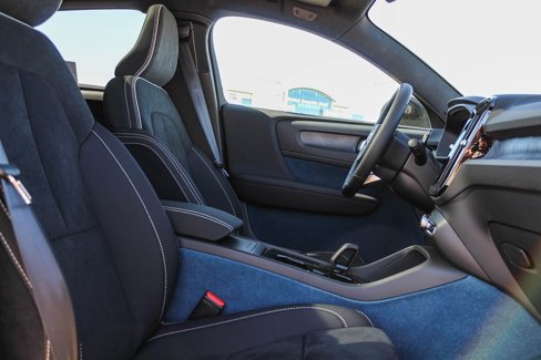 Used 2023 Volvo C40 P8 Recharge Ultimate image 17