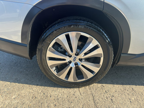 Used 2021 Subaru Ascent Limited w/ Technology Package image 10