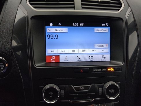 Used 2019 Ford Explorer XLT w/ Equipment Group 201A image 25