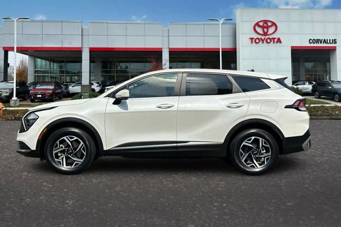 Used 2023 Kia Sportage LX image 7