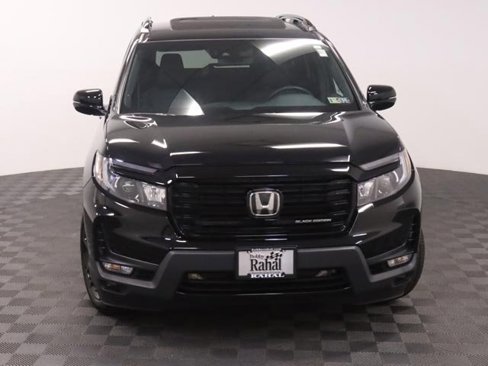 Certified 2025 Honda Passport Black Edition image 3
