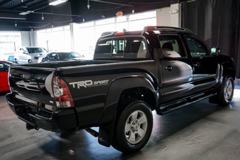 Used 2015 Toyota Tacoma 4x4 Double Cab image 7