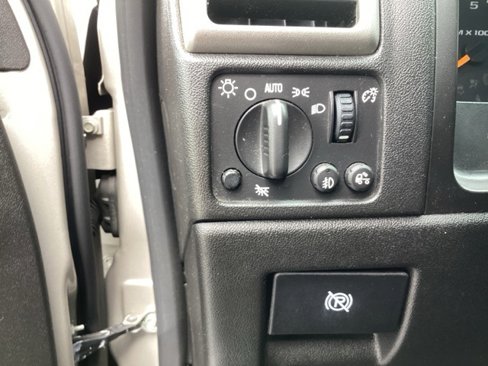 Used 2008 GMC Canyon SLE image 11