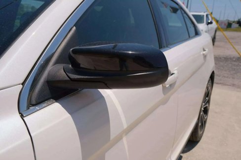 Used 2017 Ford Taurus SHO image 44