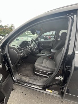 Used 2017 Chevrolet Traverse LT image 27