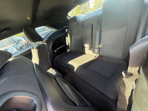 Used 2018 Dodge Challenger SXT image 10