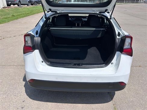 Used 2021 Toyota Prius L Eco image 5