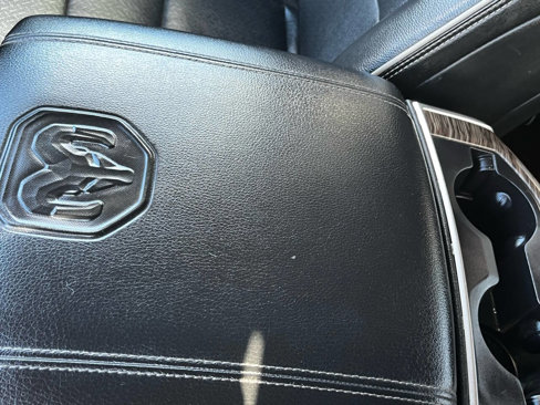 Used 2019 RAM 1500 Laramie image 32