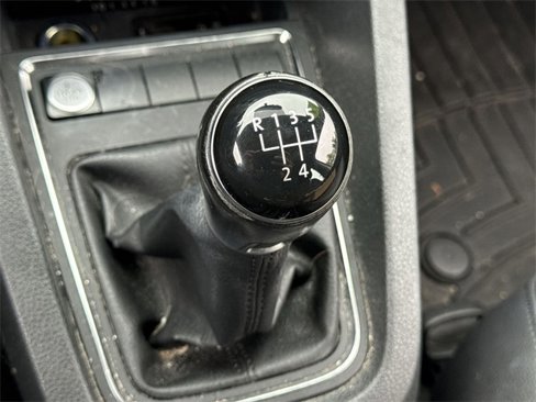 Used 2017 Volkswagen Jetta SE image 21