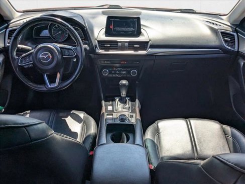 Used 2018 MAZDA MAZDA3 Touring image 14