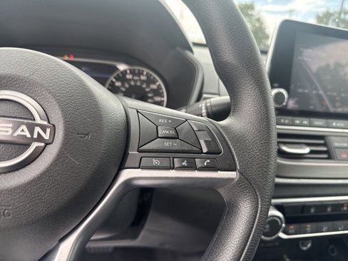Used 2024 Nissan Altima 2.5 SV image 27