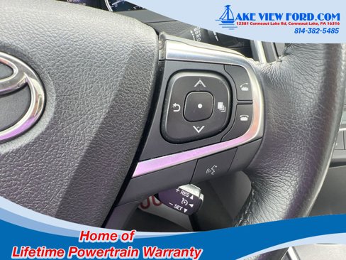 Used 2017 Toyota Camry XLE image 16