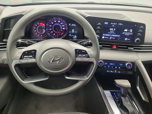 Used 2022 Hyundai Elantra SEL w/ Cargo Package image 22