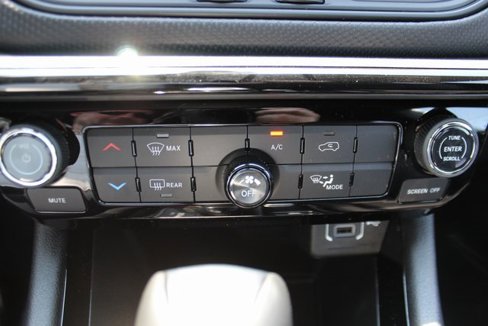 New 2025 Jeep Compass Latitude w/ Altitude Special Edition image 19
