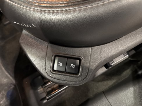 Used 2015 Ford Taurus Limited image 24