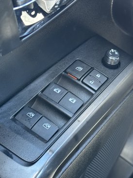 Used 2022 Toyota Tacoma TRD Off-Road image 38