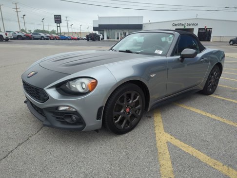 Used 2017 FIAT 124 Spider Abarth image 3