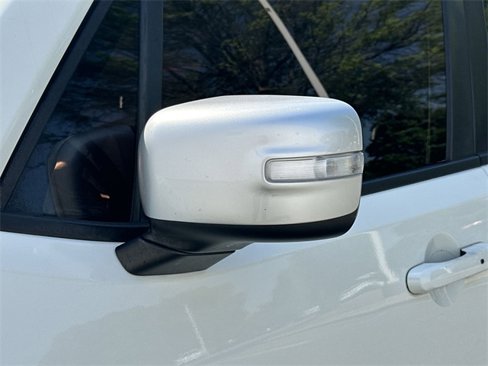 Used 2015 Jeep Renegade Limited image 9