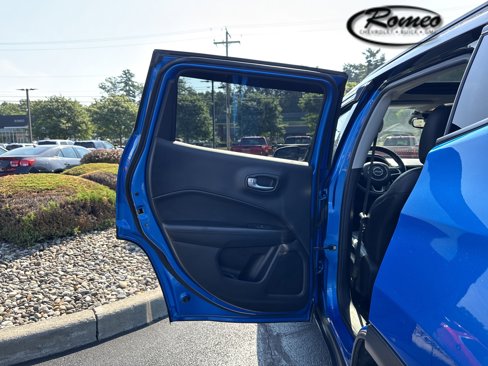 Used 2018 Jeep Compass Latitude w/ Popular Equipment Group image 29