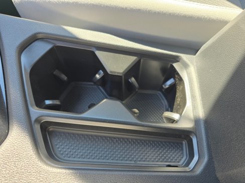 New 2025 Volkswagen Taos S image 31