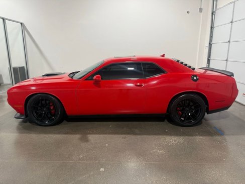 Used 2018 Dodge Challenger R/T Plus image 8