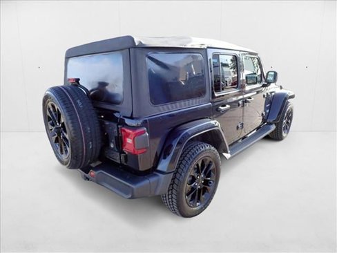 Used 2021 Jeep Wrangler Unlimited Sahara w/ Cold Weather Group image 4