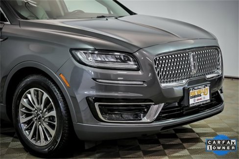 Used 2019 Lincoln Nautilus Select image 2