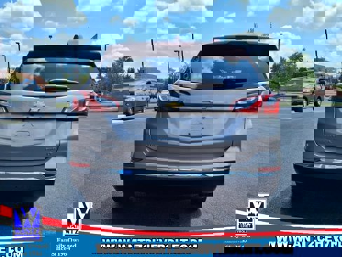 Used 2019 Chevrolet Equinox LT image 6
