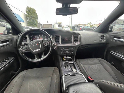 Used 2017 Dodge Charger SE w/ Popular Equipment Group image 9