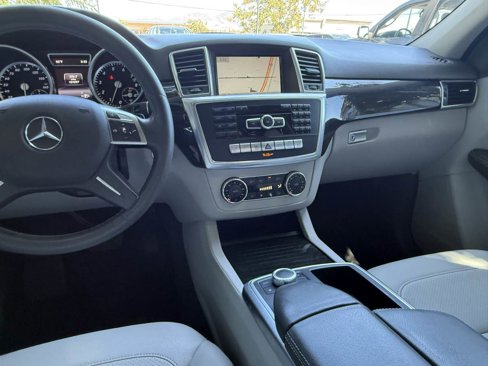 Used 2015 Mercedes-Benz ML 350 2WD image 12