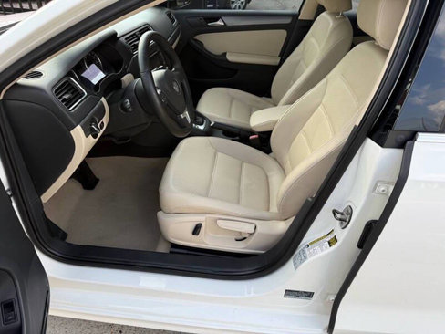Used 2014 Volkswagen Jetta TDI image 14
