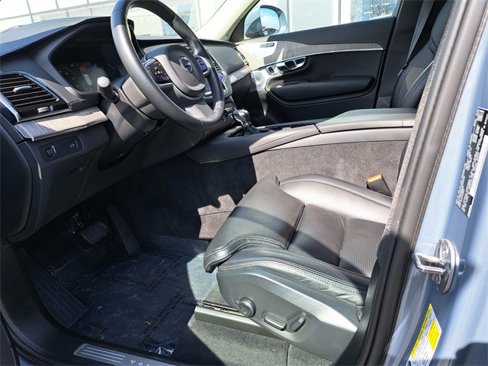 Used 2022 Volvo XC90 T6 Inscription w/ Advanced Package image 22