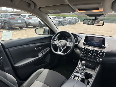 Used 2024 Nissan Sentra SV image 32