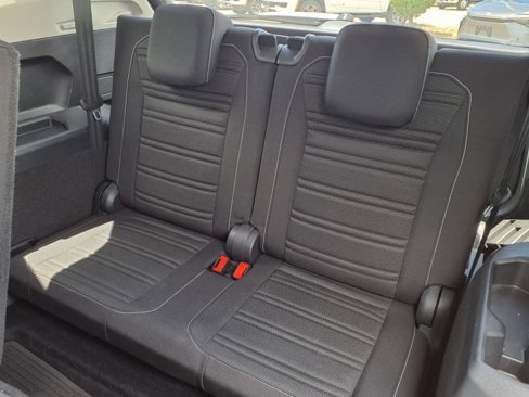 Used 2022 Volkswagen Tiguan S image 10