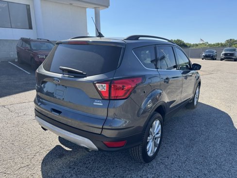 Used 2019 Ford Escape SEL image 7