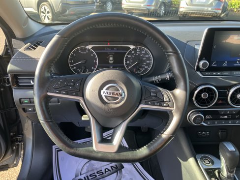 Certified 2022 Nissan Sentra SV image 8