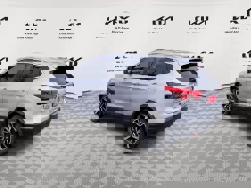 Used 2017 Nissan Rogue Sport SL w/ SL Premium Package image 6