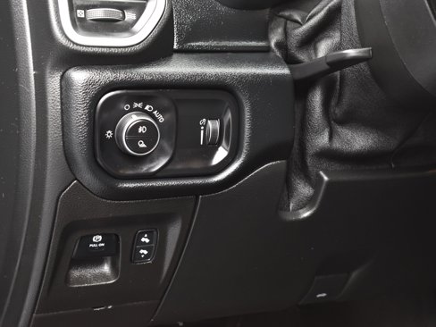 Used 2021 RAM 1500 Big Horn image 22