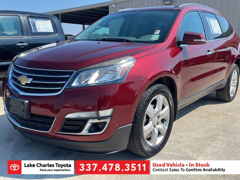 Used 2017 Chevrolet Traverse LT w/ Style and Technology Package image 1